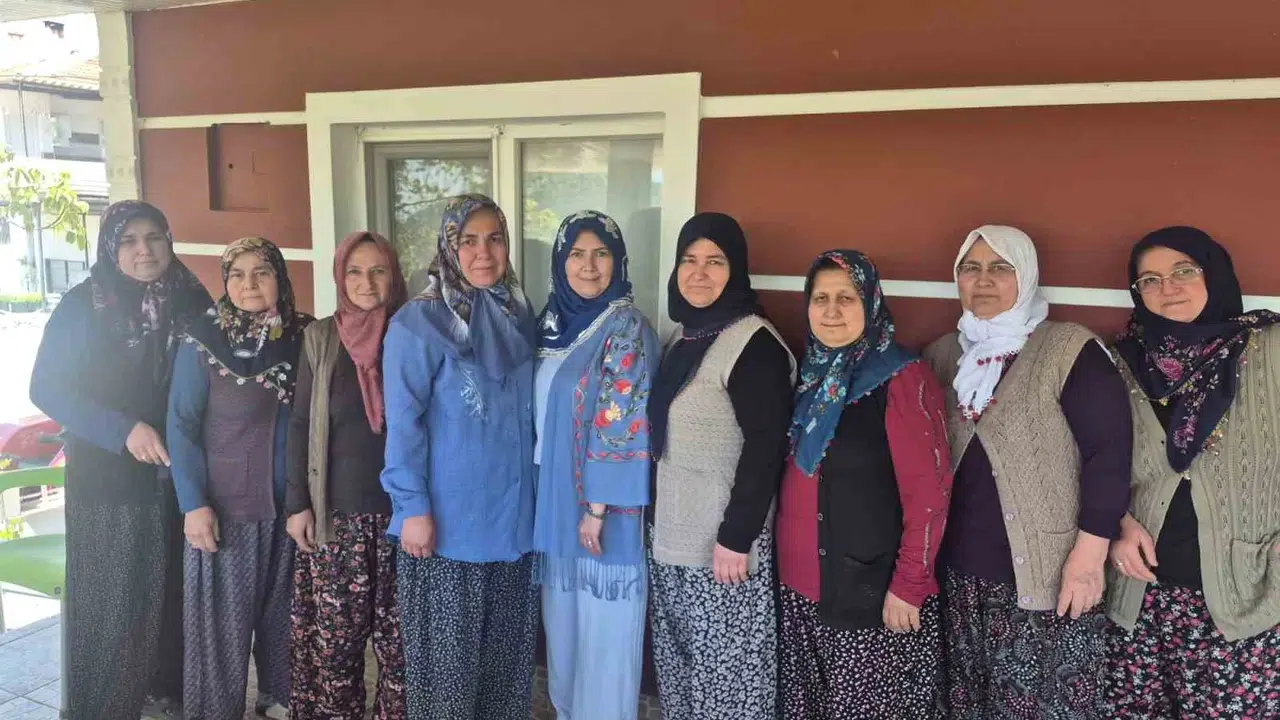 Güzellik mahallelerine geldi: Yunusemreli kadınlar için özel gün