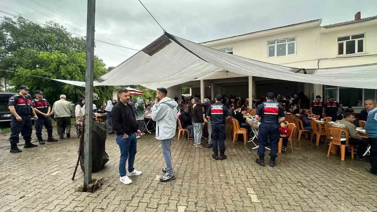 Bilecik’te bahar coşkusu jandarma güvencesiyle yaşandı: Şenlik alanı huzurla doldu