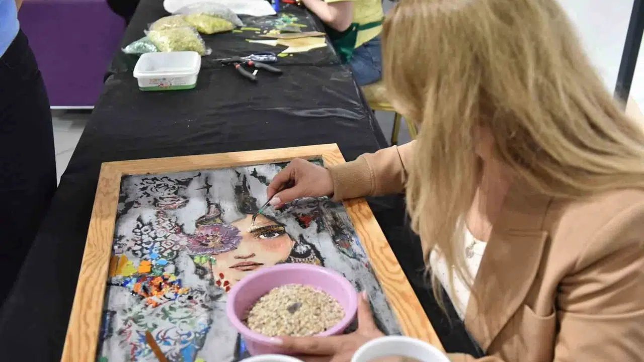 Taşlar dile geldi, Kepez’de sanat rüzgarı esiyor: Dünyanın dört bir yanından gelen ustalar hünerlerini sergiliyor