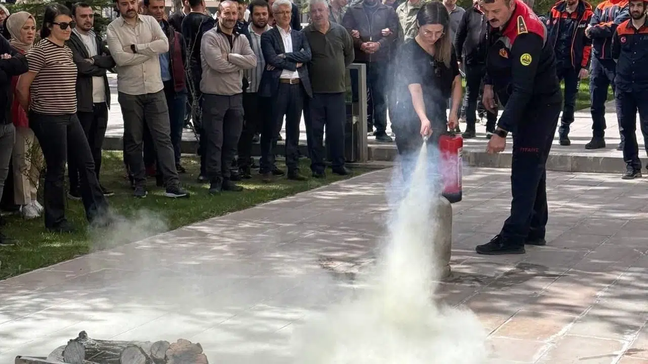 Bayburt Adliyesi'nde kritik tatbikat: Olası felaketlere karşı tam donanımlı hazırlık