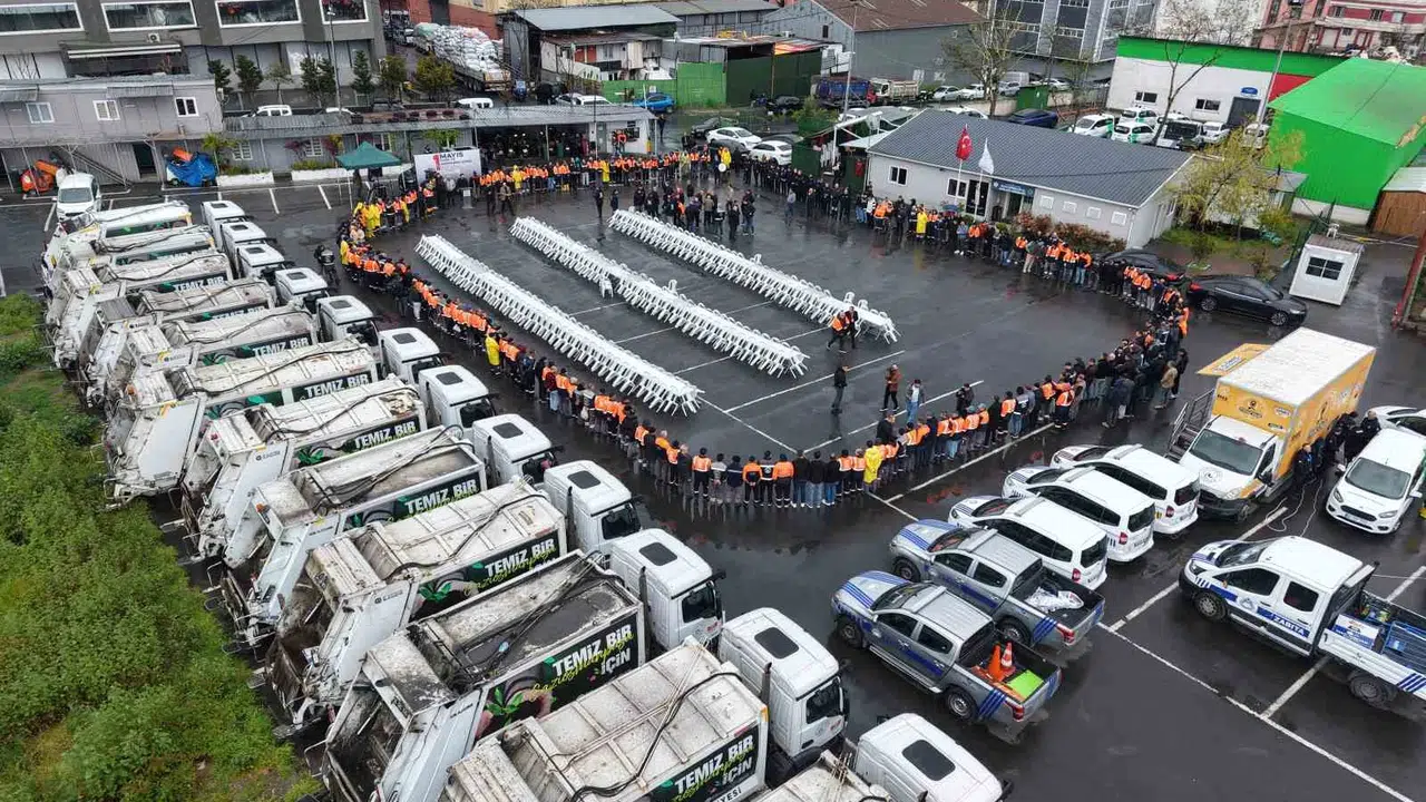 Gaziosmanpaşa'da emek bayramı coşkusu: Başkan Vekili Karadeniz'den duygusal  emekçi  vurgusu