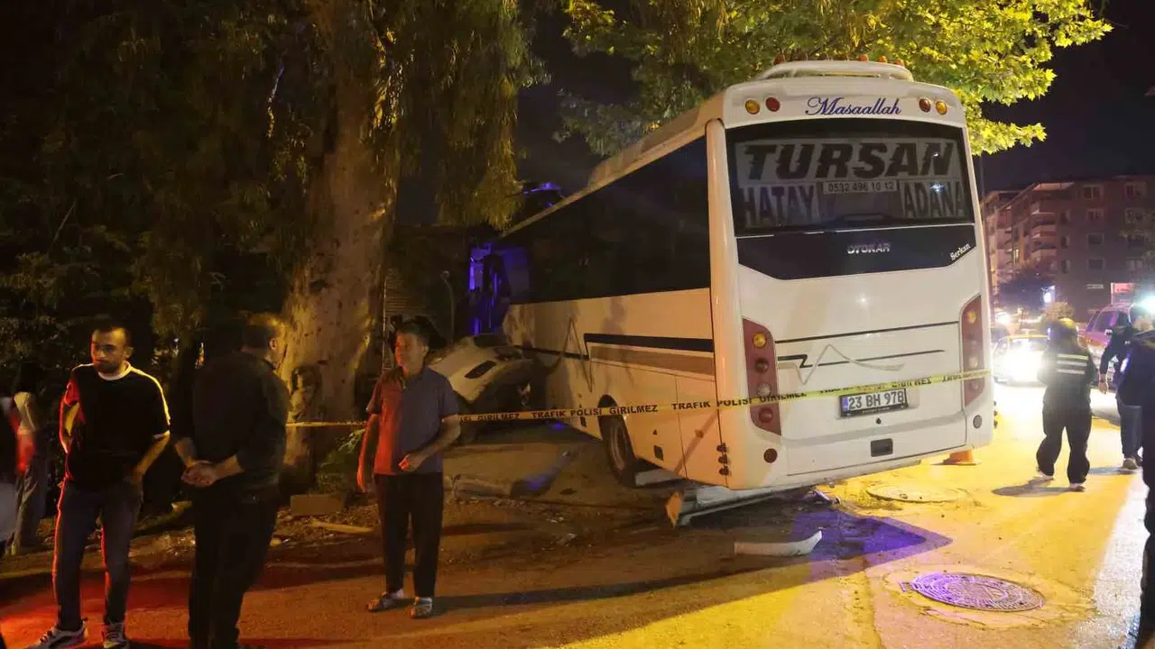 Hatay’da dehşet anları: 1.70 promil alkollü sürücü ortalığı birbirine kattı