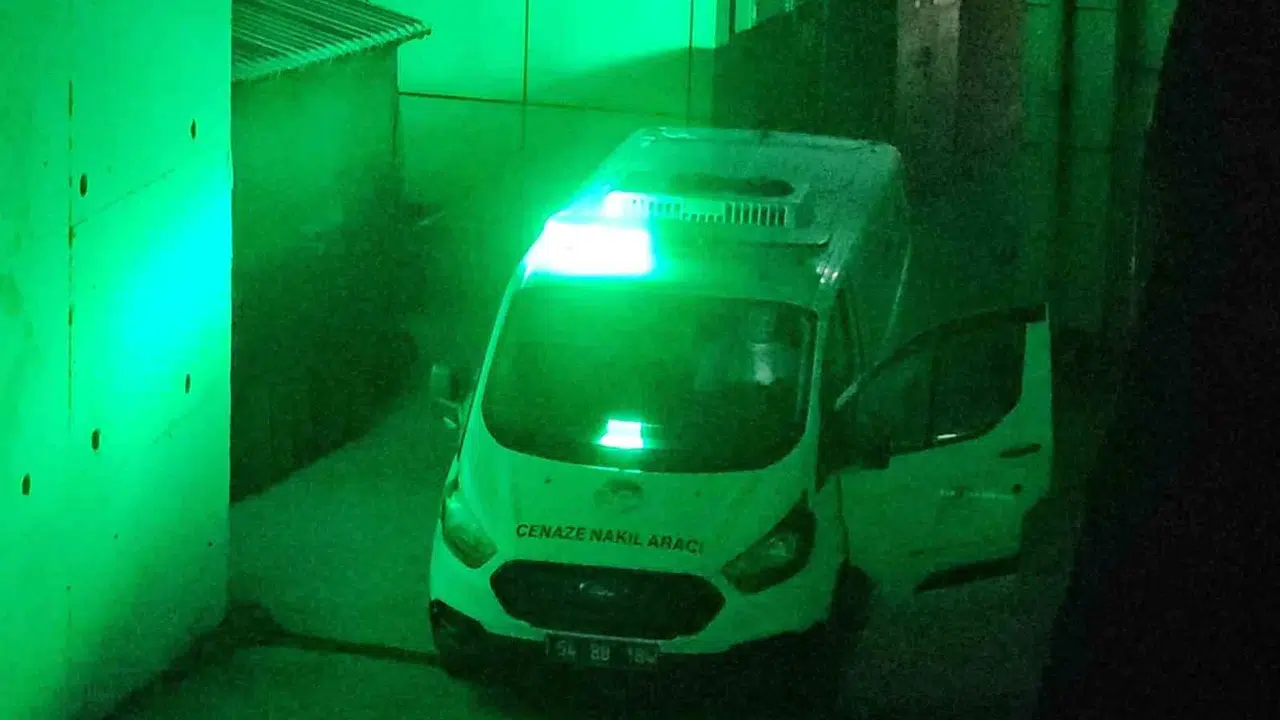 Tatil için gittiği lüks otelde hayatını kaybetti: 13 haftalık hamile eczacının ölümü sırrını koruyor