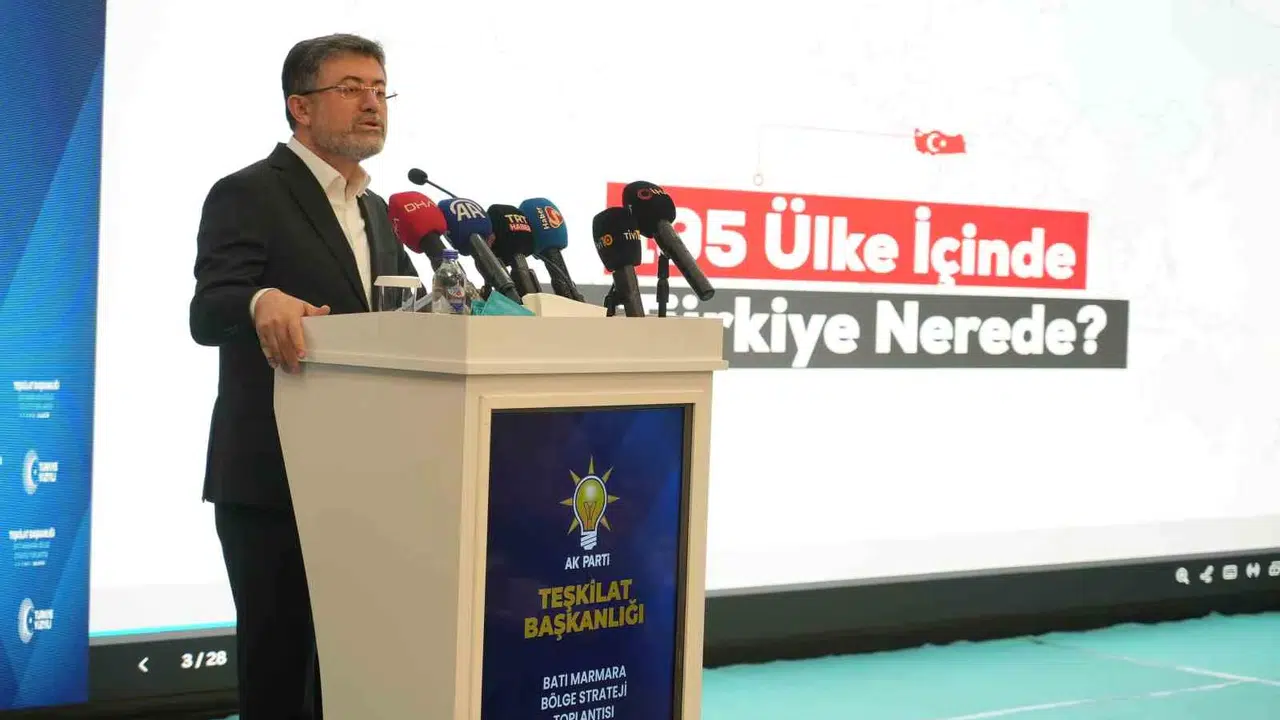 Bakan Yumaklı'dan  Yeşil Vatan  mesajı: Türkiye orman yangınlarıyla mücadelede zirvede
