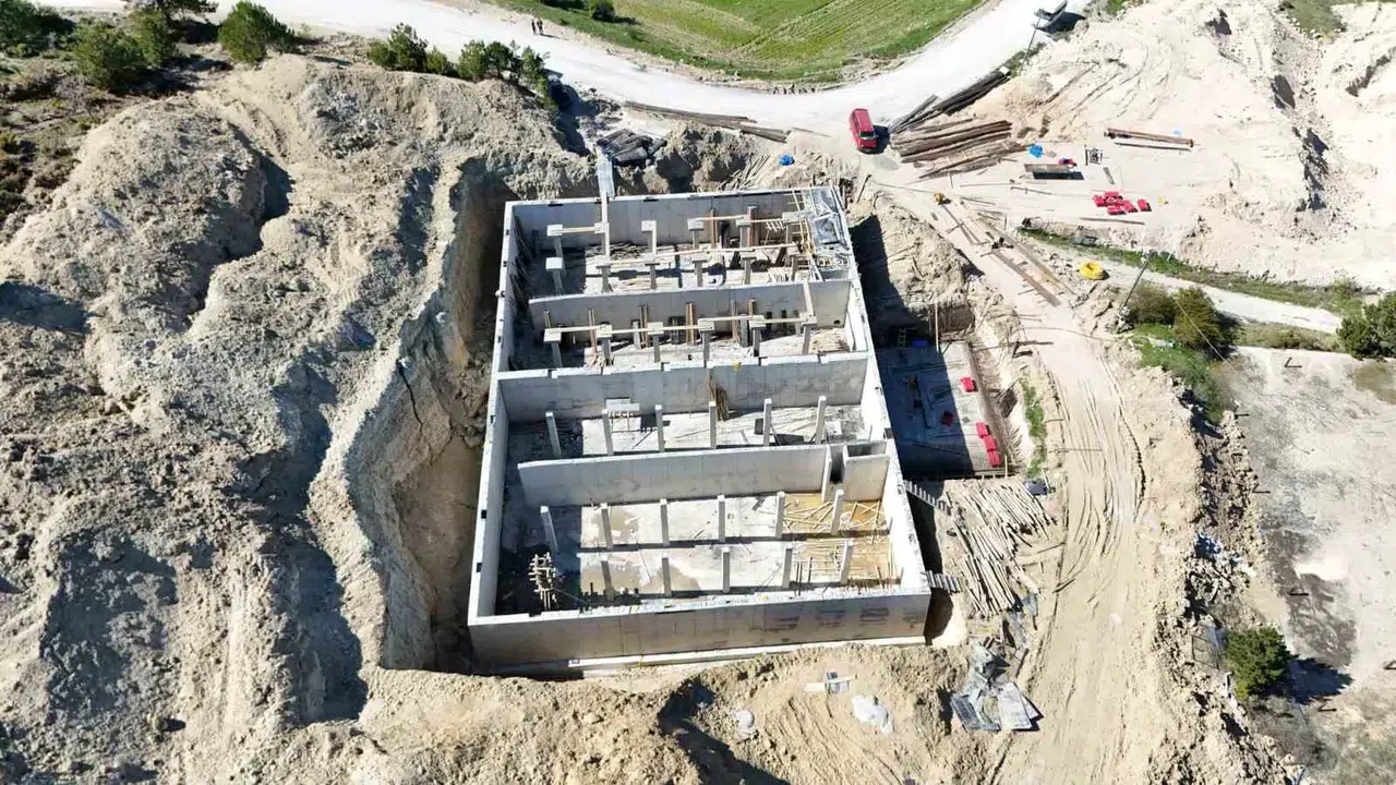 Söğüt’ün su geleceği güvence altına alınıyor: 5 bin tonluk dev yatırımda sona doğru