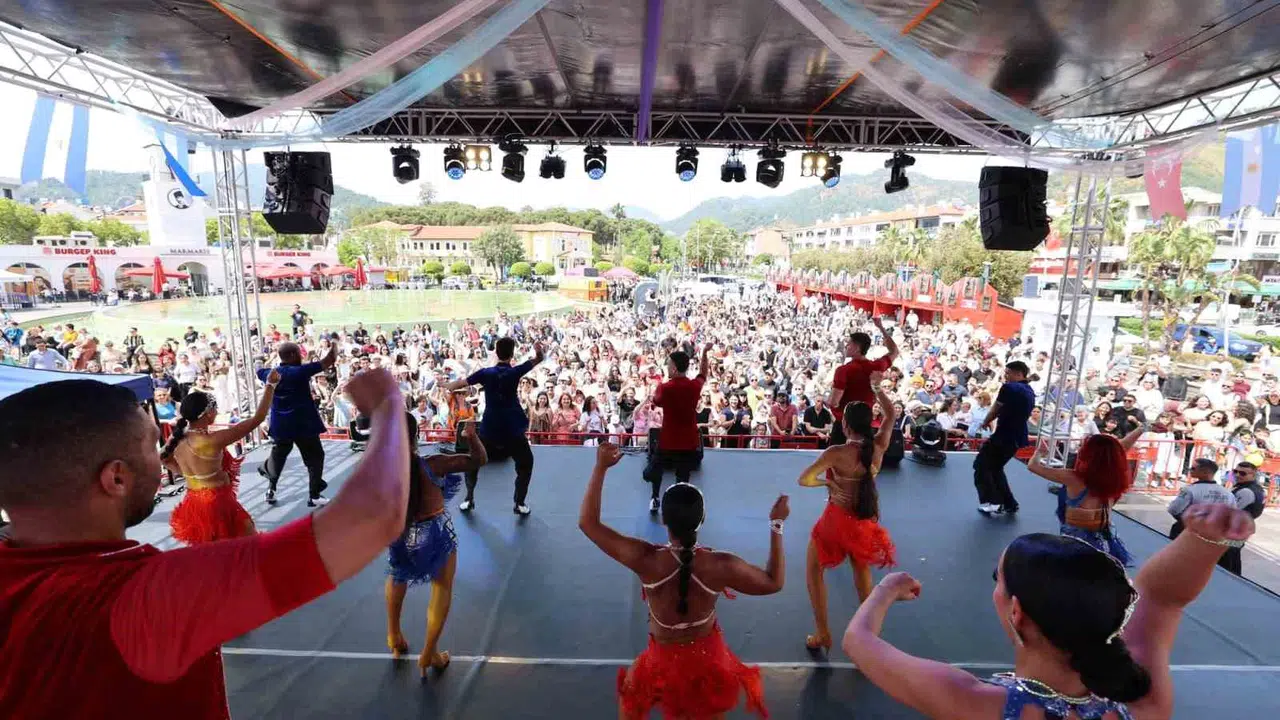 Marmaris Latin rüzgarıyla ısındı: Turizm sezonuna dev festival dopingi