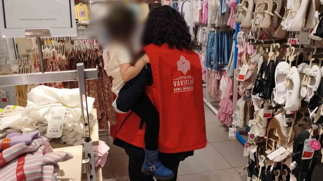 Bayramın en güzel hediyesi çocukların gülümsemesi: Samsun'da minik yüreklere dokunuldu
