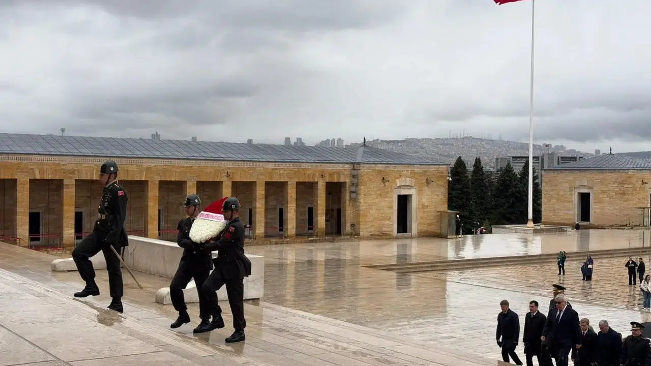 Moskova’nın Ankara’daki yeni sesi Anıtkabir’de: Atatürk’e derin saygı mesajı
