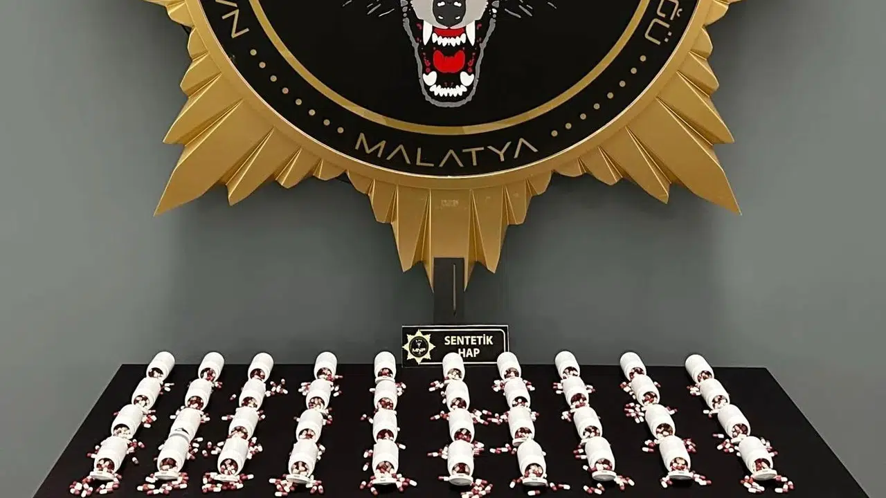 Malatya’da zehir tacirlerine geçit yok: Otogarda yakayı ele verdi