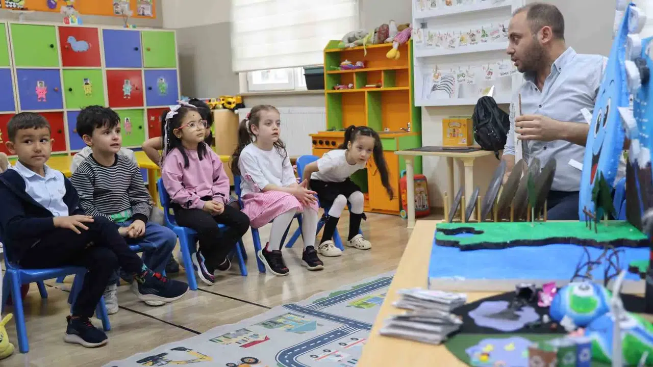 Minik eller dünyayı kurtarıyor: Kırşehir’de anaokulunda çevre seferberliği