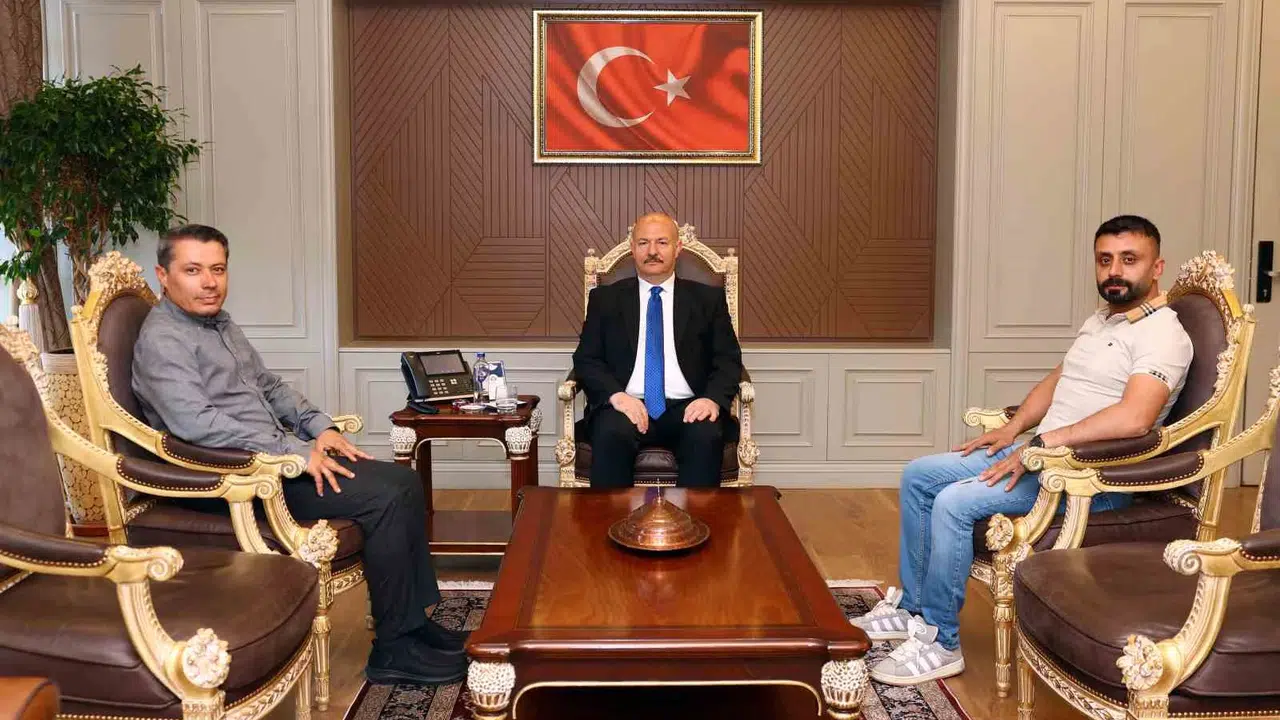 Adıyaman’ın yeni valisi mesaisine hızlı başladı: Basın dünyasından ilk  hayırlı olsun  ziyareti