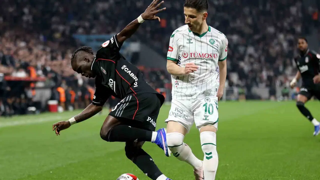 Dolmabahçe'de kupa heyecanı: Beşiktaş ve Konyaspor kozlarını paylaşıyor