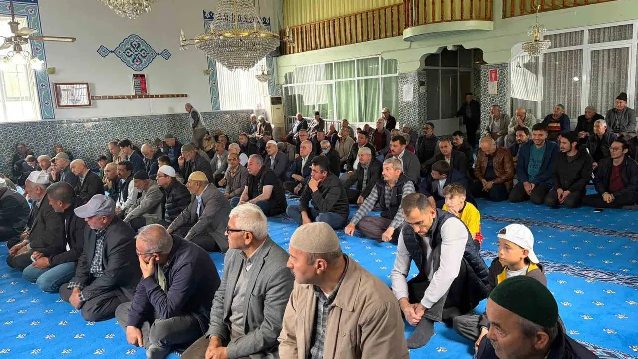 Beypazarı’nda kuraklık alarmı: 7 mahalle tek yürek olup yağmur için el açtı