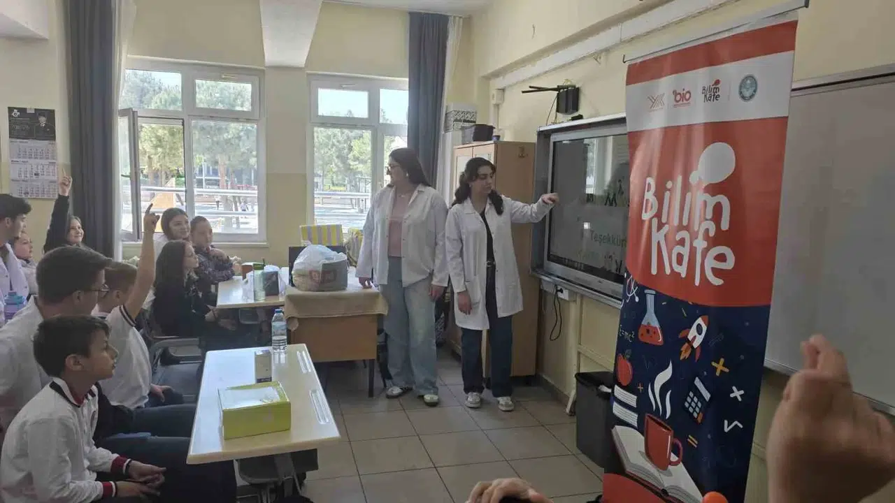 Geleceğin çevrecileri Balıkesir'de yetişiyor: Minik ellerden dev dönüşüm hamlesi