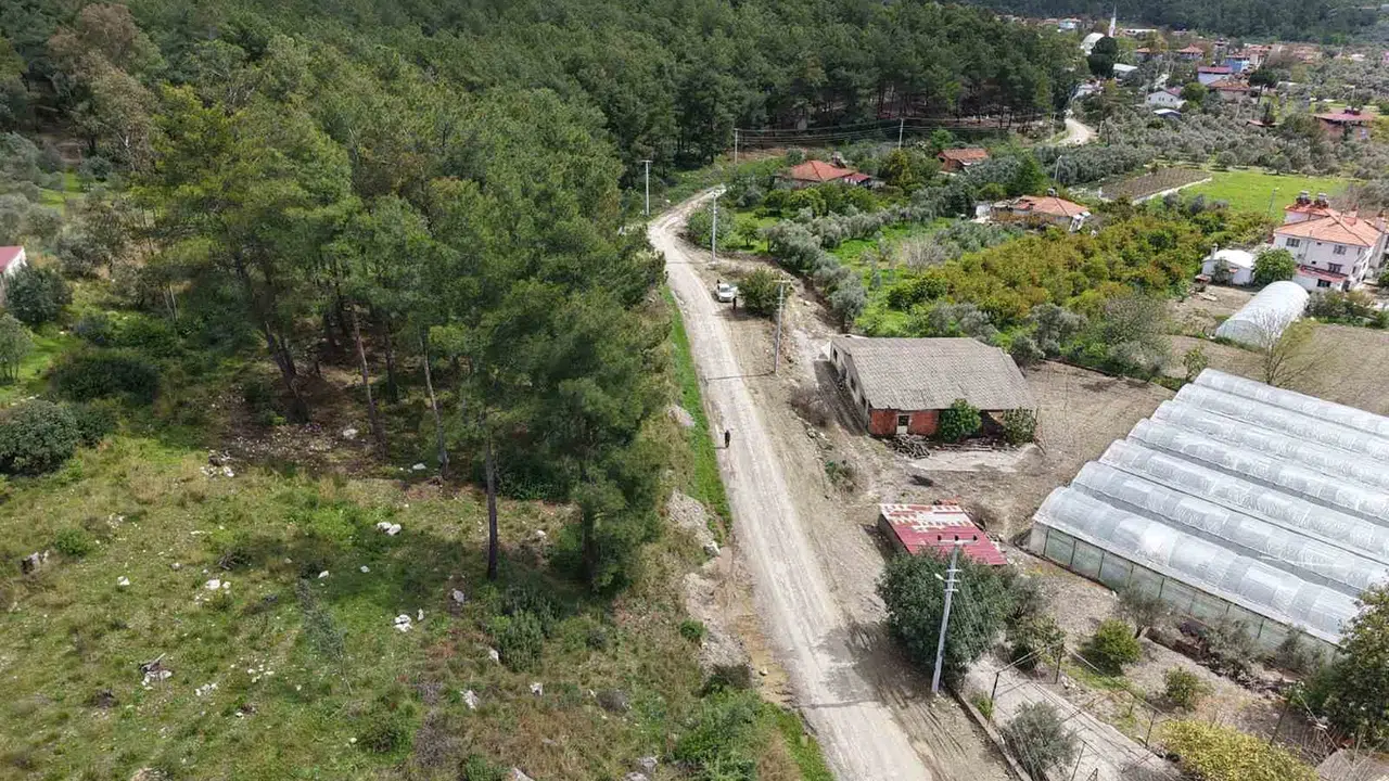 Tarlaların içinden geçen su hattı tarihe karıştı: Dalaman’da kronik soruna modern çözüm