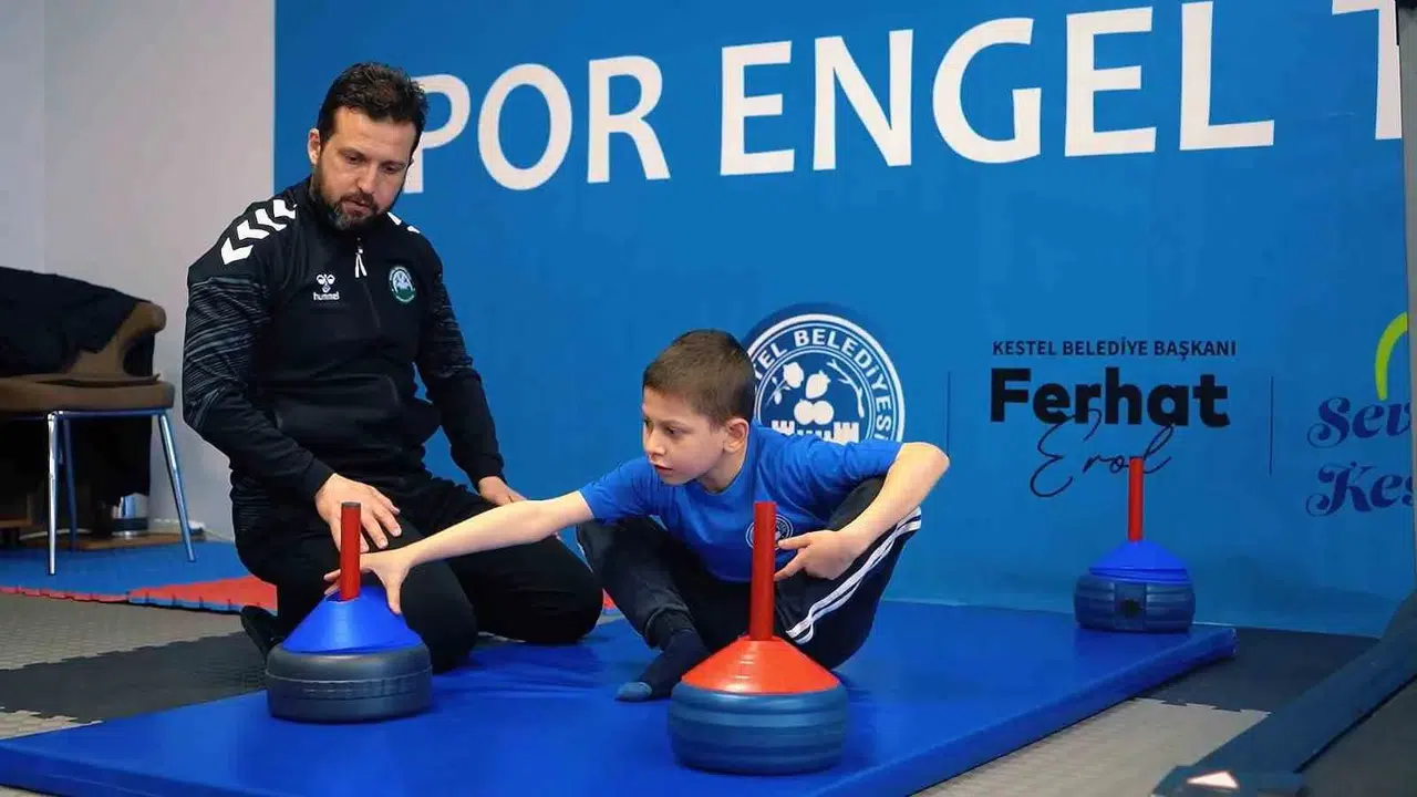 Kestel’de engelleri sporla aşıyorlar: Özel çocukların yüzü gülüyor