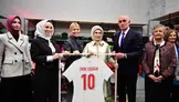 Emine Erdoğan’dan duygulandıran açılış: Bir alışveriş bin iyilik!