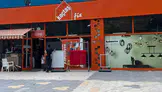 Muğla’da Koç Holding’e bağlı Koçtaş’a taşlı saldırı