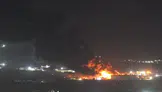 Geceyi aydınlatan dev yangın: Süleymaniye'de akaryakıt tesisinde patlama