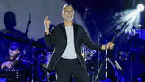 Yağmura rağmen 20 bin kişi alan ayrılmadı: Özcan Deniz’den Marmara Park’ta dev konser