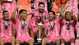 Sahnede yine o var: Lionel Messi kupa rekorunu 49'a çıkardı!