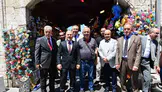 Kuşadası’nın nabzı çarşıda tutuldu: Vali Varol’dan esnafa yakın markaj