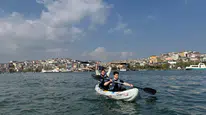 Haliç sularında üniversiteli akını: Kanolarla renkli görüntüler oluştu!