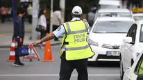 İstanbullular dikkat! Yarın dışarı çıkacaklar yandı: 02.00’de kapanıyor, gece 21.00’den sonra araç kalmayacak!