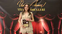 Alina Boz Palamut Zamanı oyunuyla ilk tiyatro ödülünü kazandı