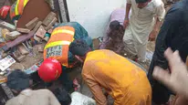Pakistan'da dershanenin çatısının çökmesi sonucu 14 çocuk hayatını kaybetti
