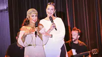 Nükhet Duru Bodrum'da sahne aldı: Birce Akalay ile duette bulundu