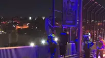 Haliç Köprüsü'nde intihar girişiminde bulunan şahıs ikna edildi