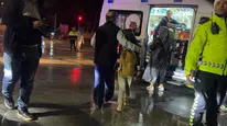 Burdur'da öğrenci servisi ile otomobil çarpıştı: 12 öğrenci yaralandı