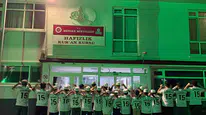 Arda Güler, imzalı formasını hafızlık öğrencilerine hediye etti