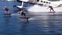 Bodrum'da 28 sporcu deniz üzerinde uçakla yarıştı