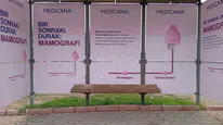 Konya'da otobüs durağı meme kanseri farkındalığı için pembeye büründü