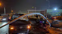 Kontrolden çıkan otomobil takla atarak minibüse çarptı, 2 yaralı