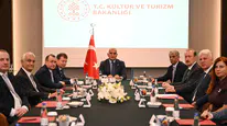 Bakan Ersoy'dan Türkiye-Rusya hava köprüsünü güçlendirme hamlesi