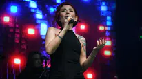 Melek Mosso Maslak'taki yeni mekanın açılışında sahne aldı