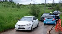 Ana yollardan kaçan sürücüler köy yollarını kilitledi: Bolu'da bayram trafiği ara sokaklara taştı