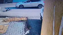 Oyun oynarken bir anda yola fırladı: Küçük Ayasofya'nın metrelerce savrulduğu kaza kamerada