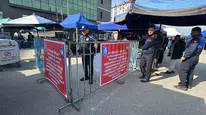 Seçme hakkına engel olan pazarcıya belediyeden ağır yaptırım: Tezgahı mühürlendi