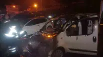 Batman’da gece yarısı korkutan manzara: Park halindeki araç alevlere teslim oldu