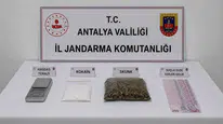 Döşemealtı’nda zehir tacirlerine jandarma darbesi: Evinden uyuşturucu deposu çıktı