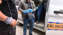 Polisleri görünce paniğe kapıldı: Kaçarken düşürdüğü silah ele verdi
