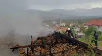 Isınmak isterken asırlık mirası yok ettiler: Akseki’de düğmeli ev alevlere teslim oldu