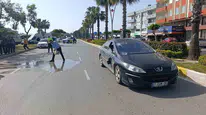 Manavgat’ta korkunç kaza: Yaya geçidindeki vatandaşa otomobil çarptı