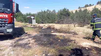 Karaköprü’de korkutan dumanlar: İtfaiye alevlere geçit vermedi