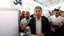 Fenerbahçe'de tarihi gün: Başkan adayı Hakan Safi sandık başında