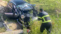 Siirt’te direksiyon başında kâbus: Şarampole uçan otomobilden sağ çıktı